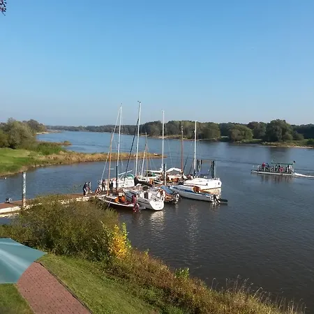 Elbterrassen Zu Brambach 3*