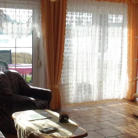 布拉姆巴赫埃布特拉森酒店