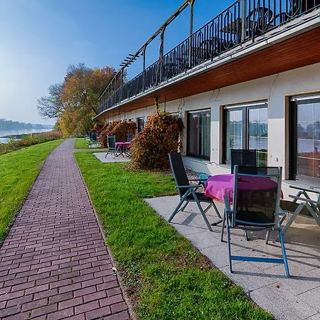 بيت ضيافة Elbterrassen Zu Brambach