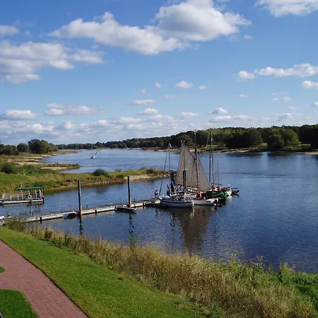 بيت ضيافة Elbterrassen Zu Brambach