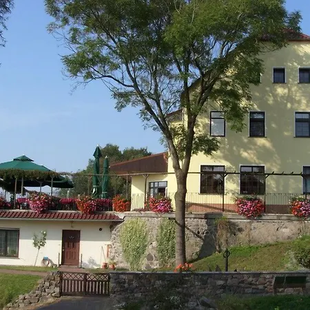 Casa de hóspedes Elbterrassen Zu Brambach 4*