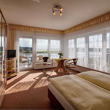 בית הארחה Elbterrassen Zu Brambach 3*