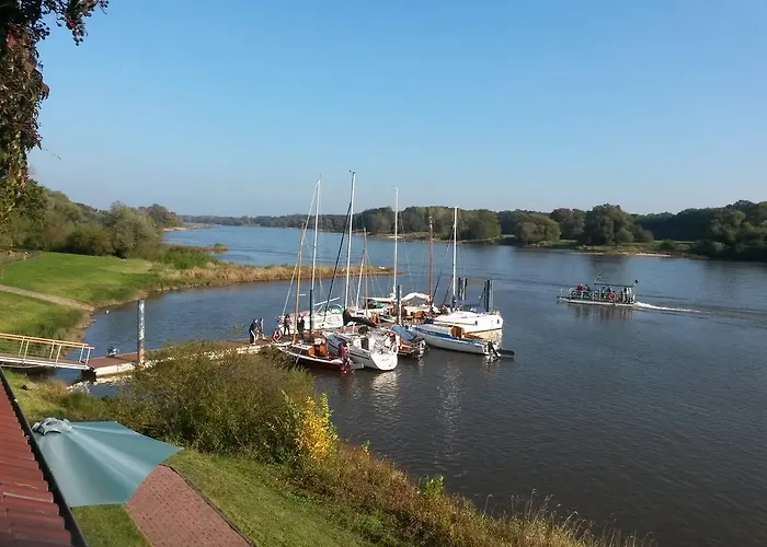 Elbterrassen Zu Brambach 4*