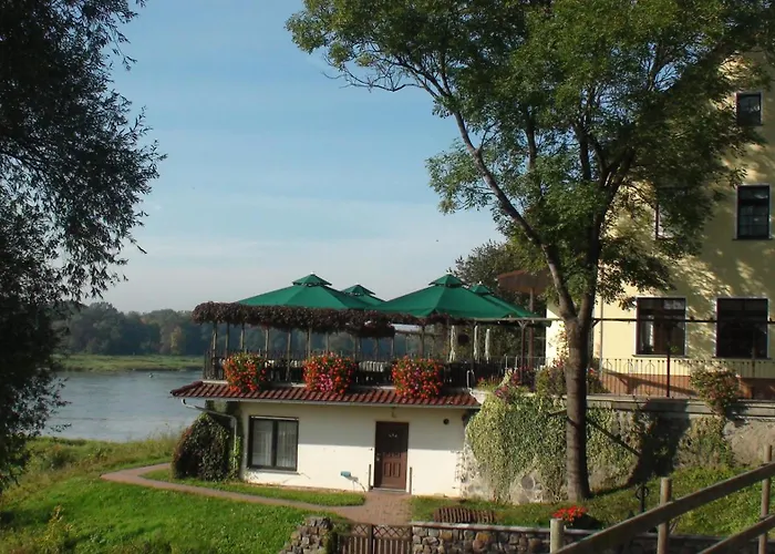 招待所 布拉姆巴赫埃布特拉森酒店 4*