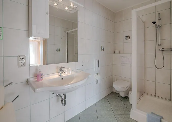 布拉姆巴赫埃布特拉森酒店 4* Dessau-Rosslau