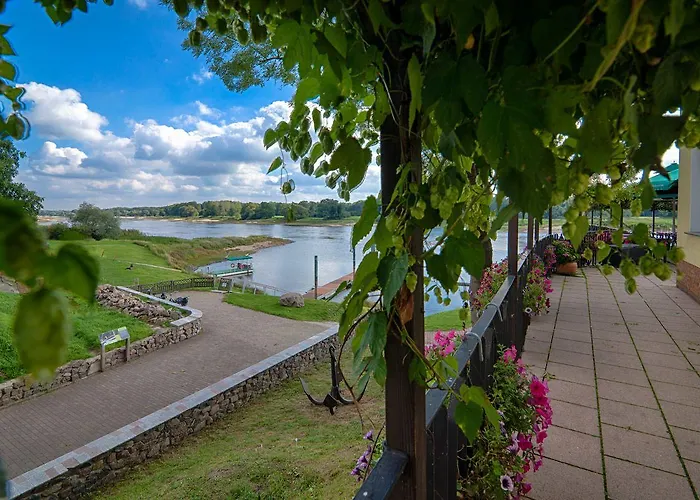 招待所 布拉姆巴赫埃布特拉森酒店 4*