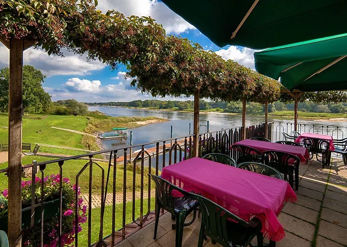 布拉姆巴赫埃布特拉森酒店 4*