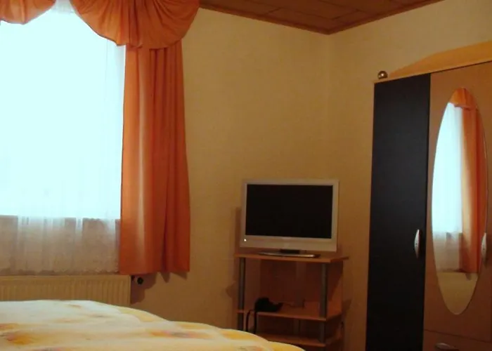 布拉姆巴赫埃布特拉森酒店 4*