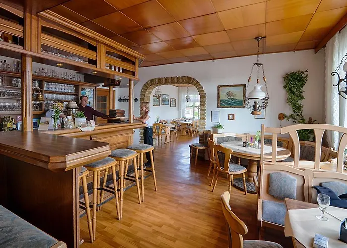 布拉姆巴赫埃布特拉森酒店 招待所 Dessau-Rosslau