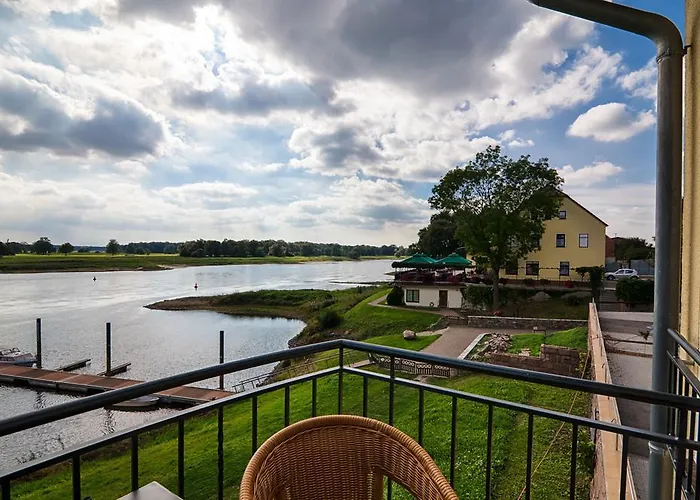 布拉姆巴赫埃布特拉森酒店 Dessau-Rosslau