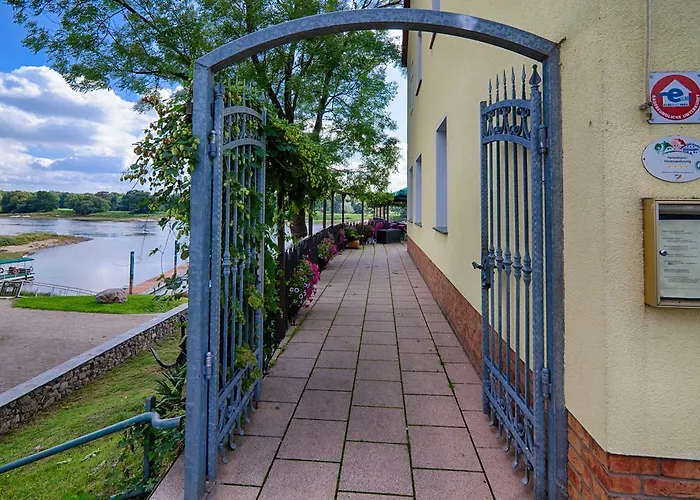 招待所 布拉姆巴赫埃布特拉森酒店 Dessau-Rosslau