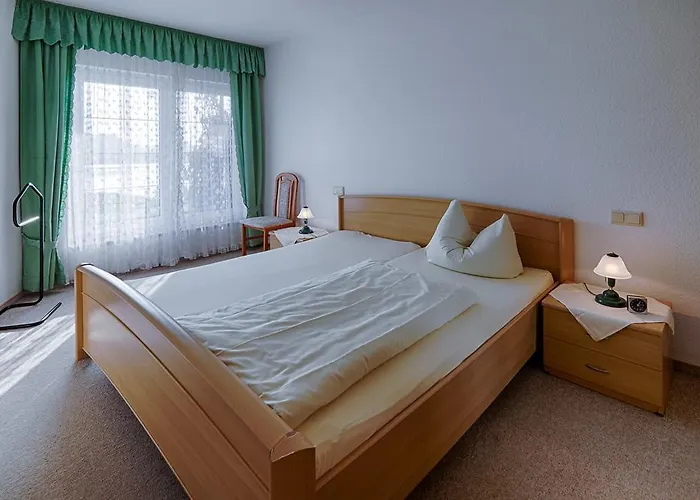 招待所 布拉姆巴赫埃布特拉森酒店 Dessau-Rosslau