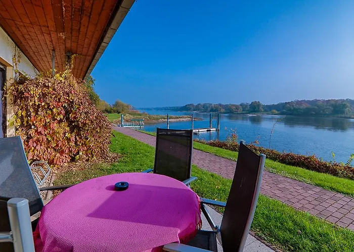 Elbterrassen Zu Brambach 4*